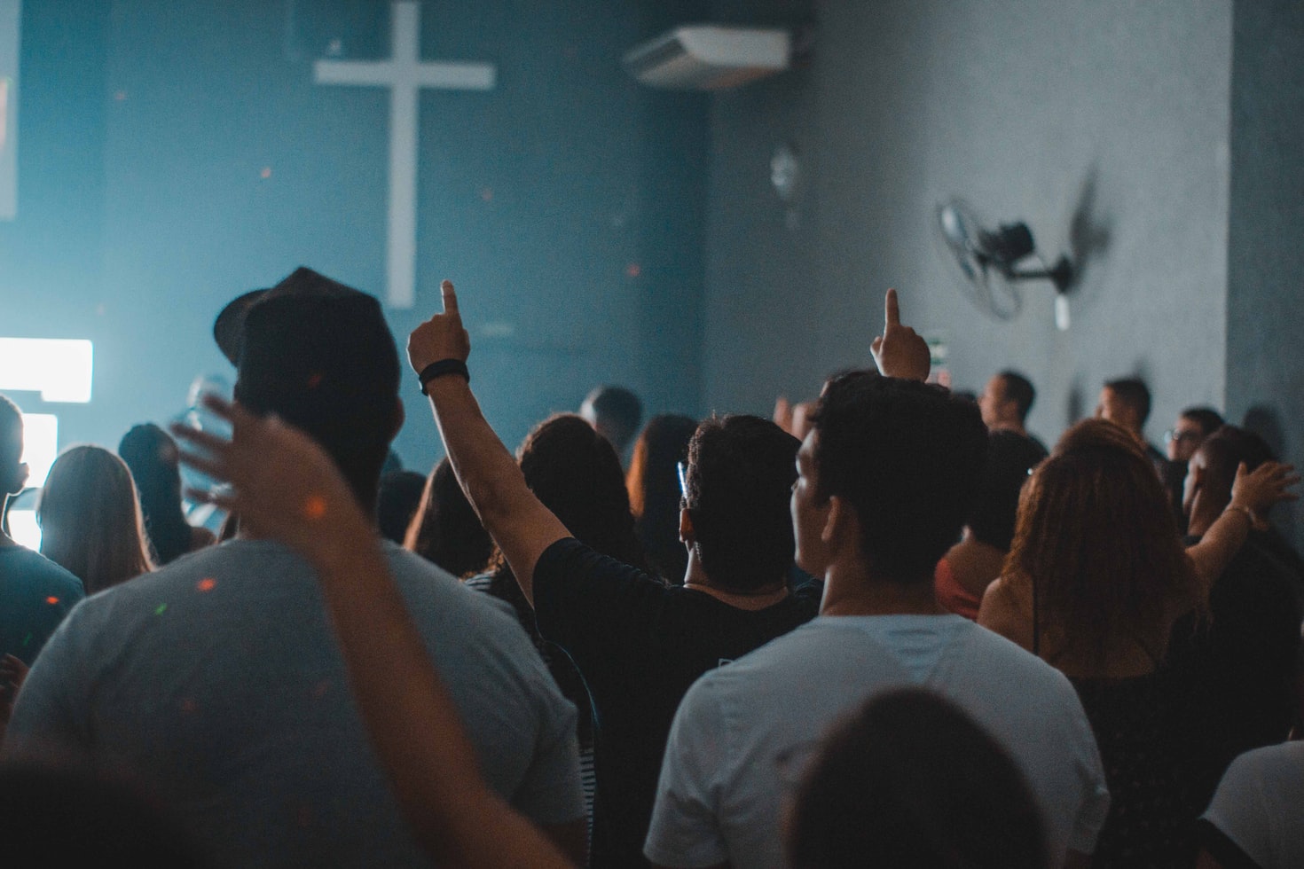 Ten signs of a Christian cult